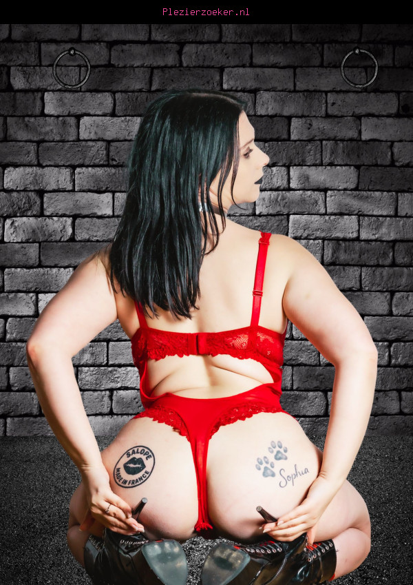 GB / HÜ / Bukkake / Creampie-productie met Chienne Sophia & Dacada foto 5