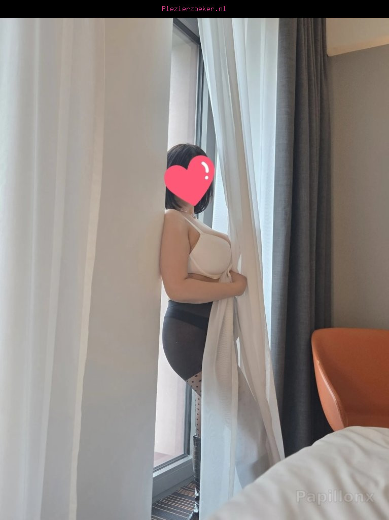 Privé Gangbang Feest in het Hotel